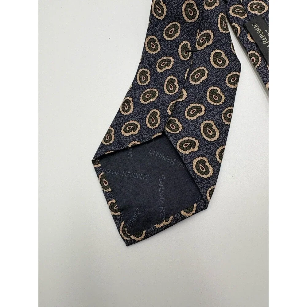 Banana Republic Silk Tie, Made in Italy.